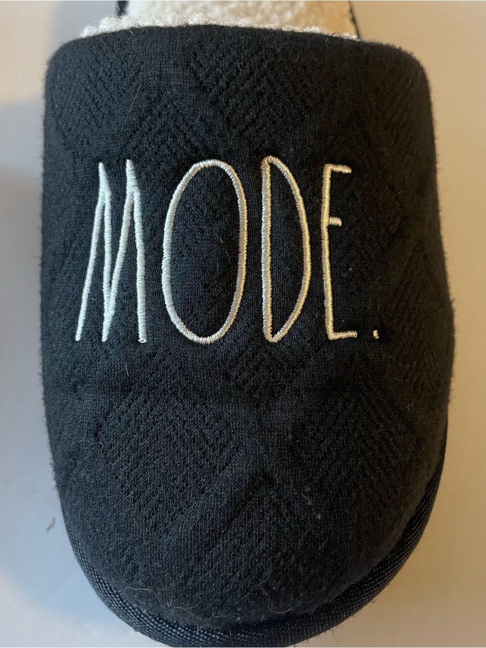 Rae Dunn "CHILL MODE" Black Quilted Sherpa Lined Slide Slippers - Women's Size S - Picture 4 of 8